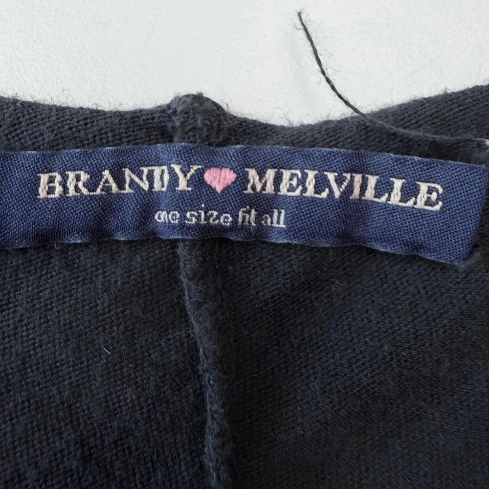 Brandy Melville Black Crop Tank Feather Graphic Grunge Gothcore Cami Boho Y2K OS - Picture 12 of 13
